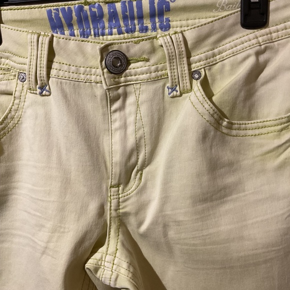 Hydraulic Bailey Indie Pale Yellow Cropped Skinny Jeans - Picture 2 of 6